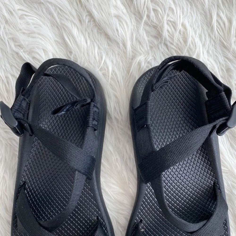 Chaco‎ | All Black Strappy Sandal